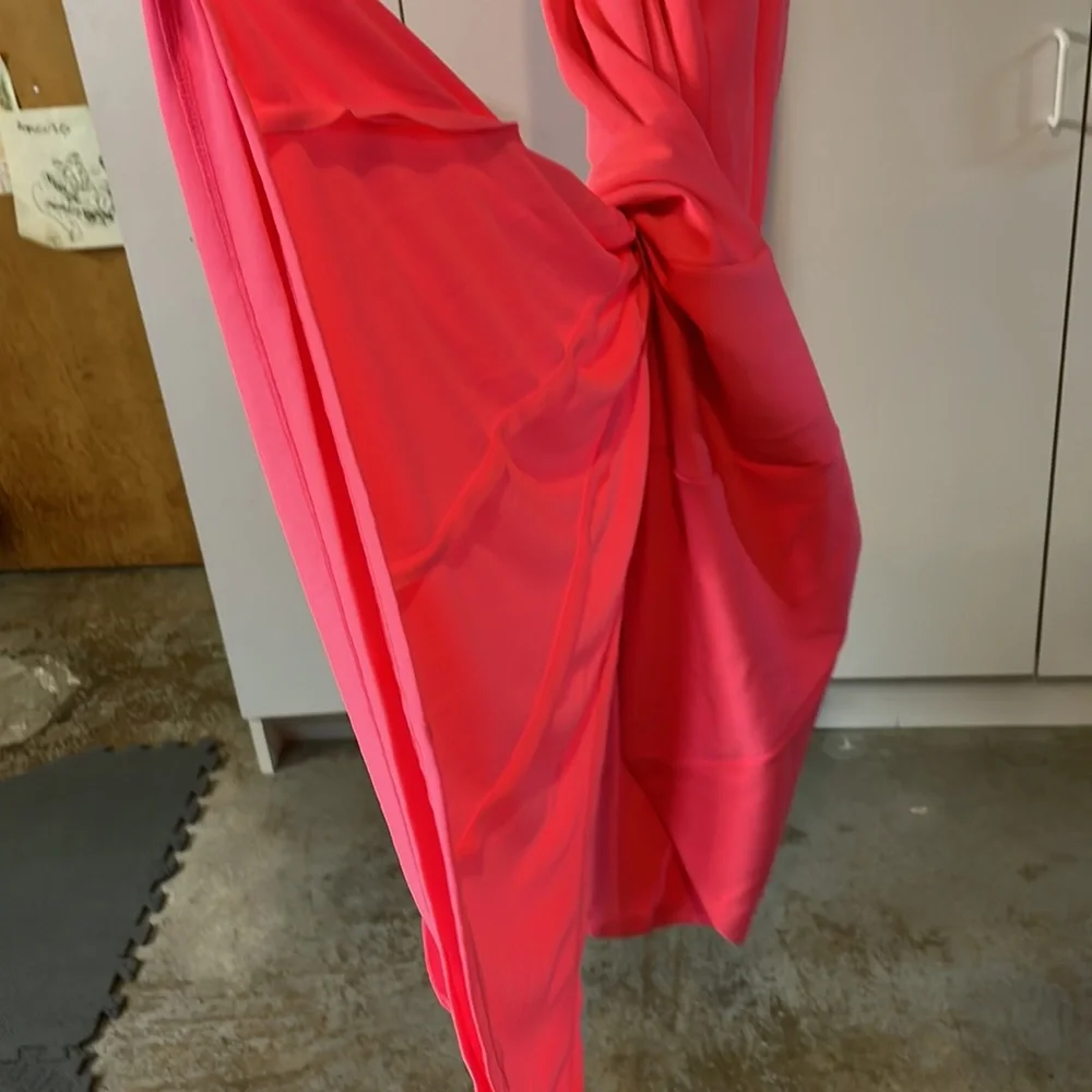 Betsy Adam gown - Picture 10 of 12